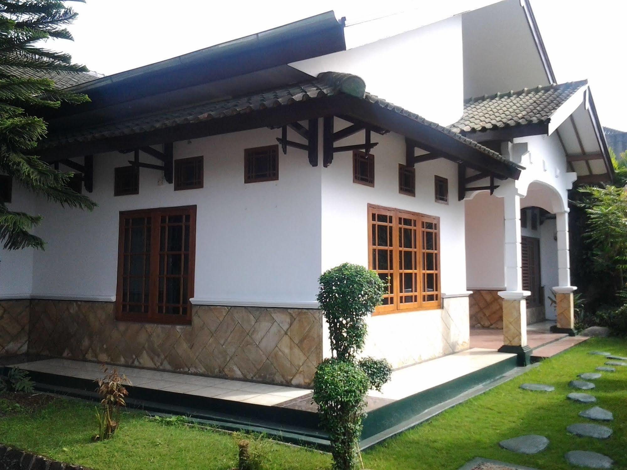 Junjunan Dalam Sharia Guesthouse Bandung Exterior foto